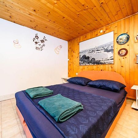 Guesthouse Ivkovic 克尔克 外观 照片